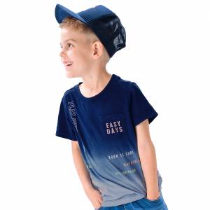 Kοντομάνικη μπλούζα ντεγκραντέ και τυπώματα για αγόρι